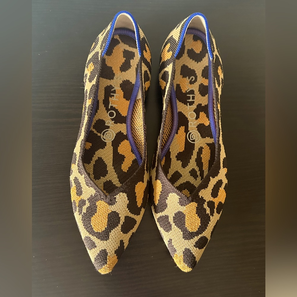 Rothy’s leopard pointy toe flats. Good condition. Very comfortable.